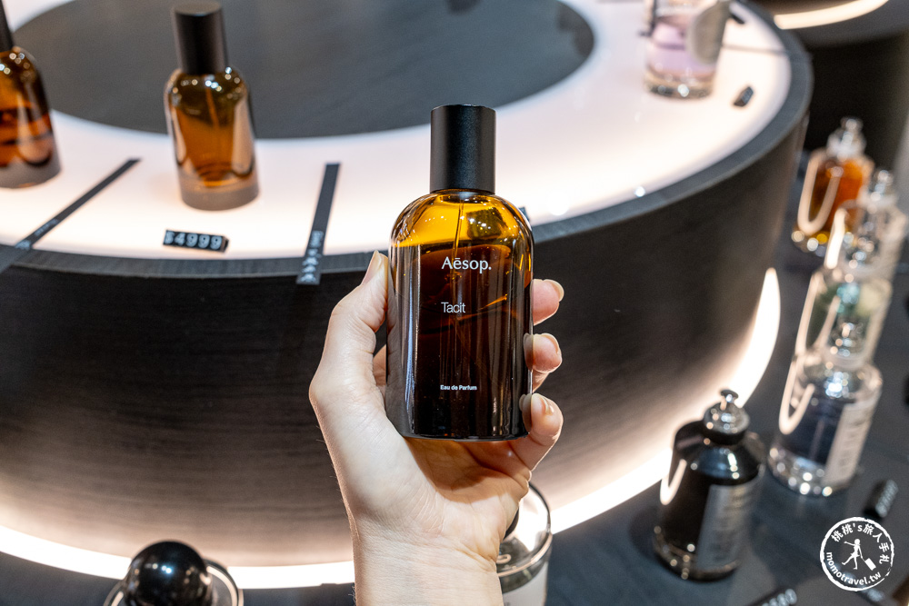 不知道去哪，那就去大江！桃園最好逛的商場，2025年最具話題的年輕人一條街！全桃最美打卡mall 室內聖誕車站、聖誕市集 就在大江購物中心！