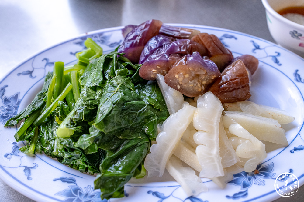 嘉義東區美食|羅家涼麵-在地特色白醋麻醬寬粗麵,必搶「蟳粿」晚來吃不到!(營業時間.菜單價格) 嘉義東區美食|羅家涼麵-在地特色白醋麻醬寬粗麵,必搶「蟳粿」晚來吃不到!(營業時間.菜單價格)