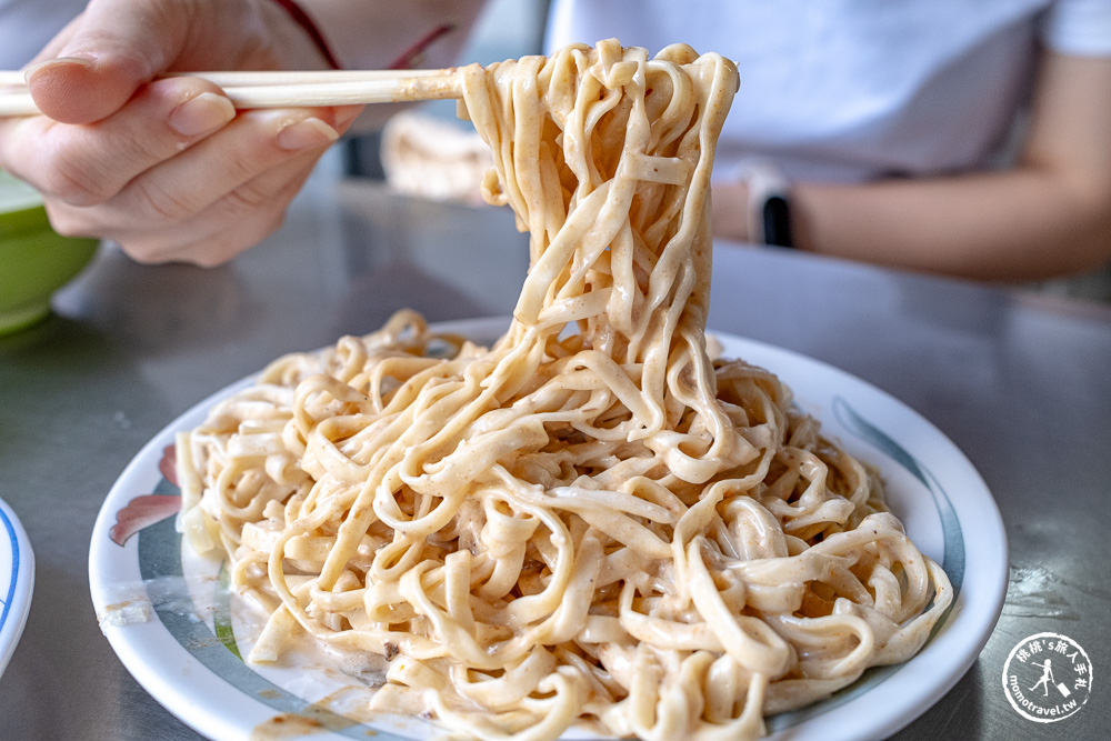嘉義東區美食|羅家涼麵-在地特色白醋麻醬寬粗麵,必搶「蟳粿」晚來吃不到!(營業時間.菜單價格) 嘉義東區美食|羅家涼麵-在地特色白醋麻醬寬粗麵,必搶「蟳粿」晚來吃不到!(營業時間.菜單價格)