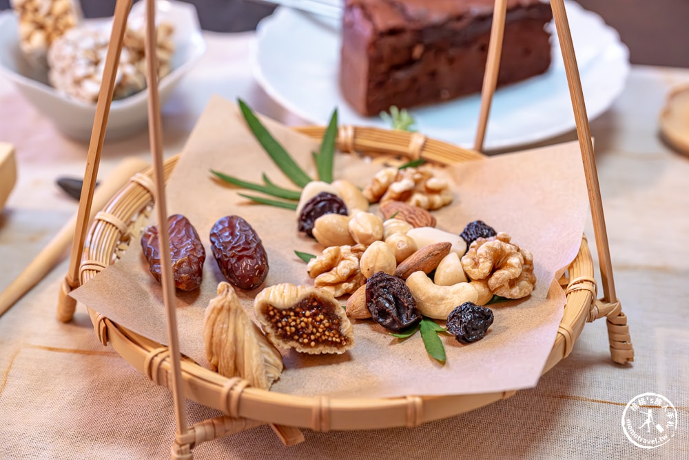 宜蘭礁溪美食|日光山茶屋-品茶．賞景．文青風私房景點推薦-還有主題包廂(菜單價格.營業時間)