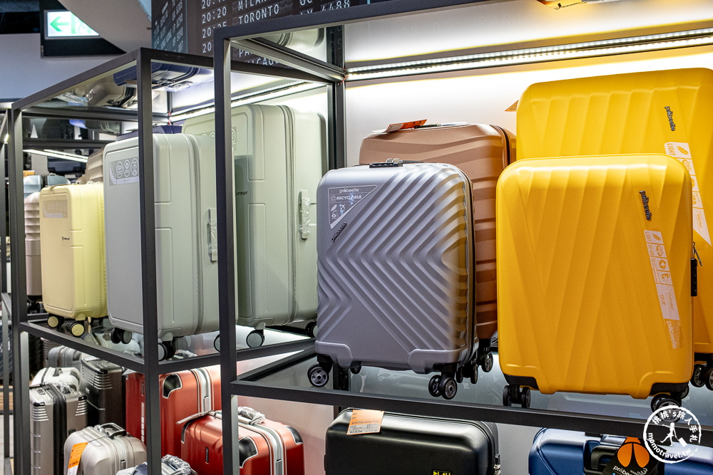 不知道去哪，那就去大江！桃園最好逛的商場，2025年最具話題的年輕人一條街！全桃最美打卡mall 室內聖誕車站、聖誕市集 就在大江購物中心！