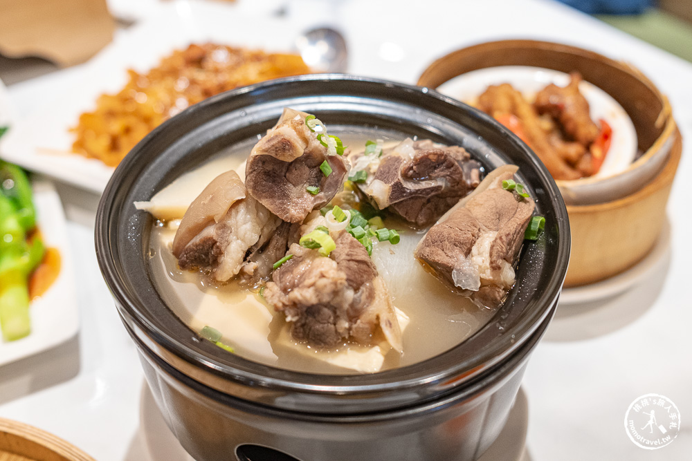 不知道去哪，那就去大江！桃園最好逛的商場，2025年最具話題的年輕人一條街！全桃最美打卡mall 室內聖誕車站、聖誕市集 就在大江購物中心！