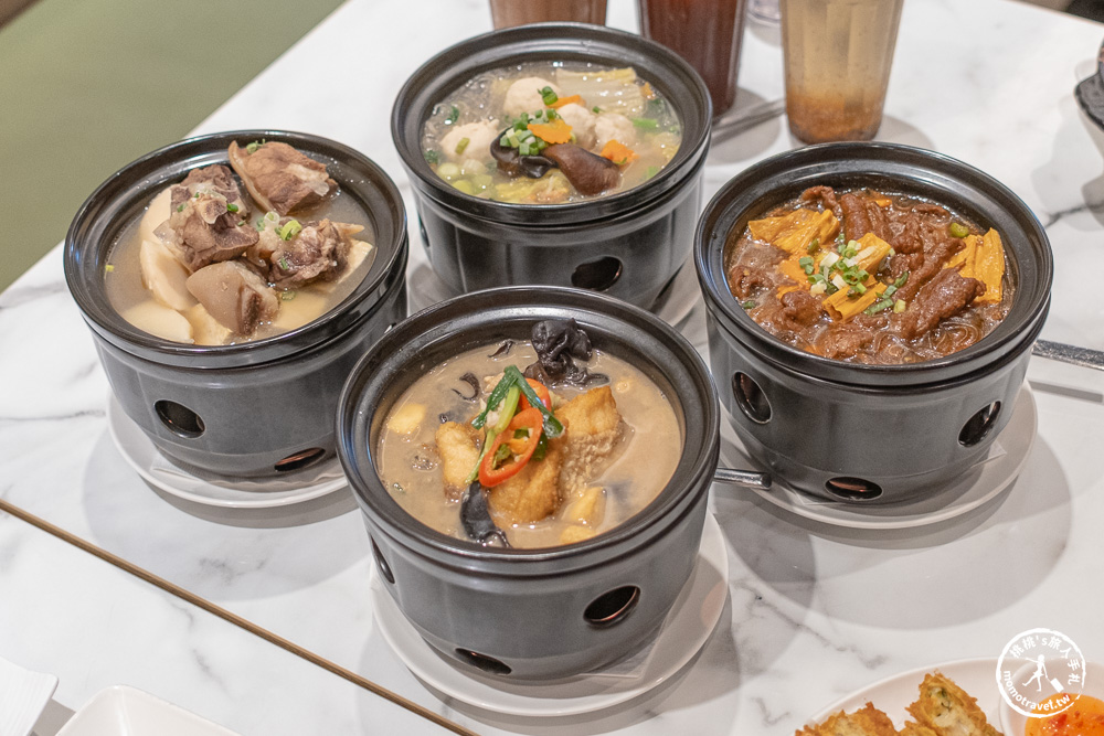 不知道去哪，那就去大江！桃園最好逛的商場，2025年最具話題的年輕人一條街！全桃最美打卡mall 室內聖誕車站、聖誕市集 就在大江購物中心！