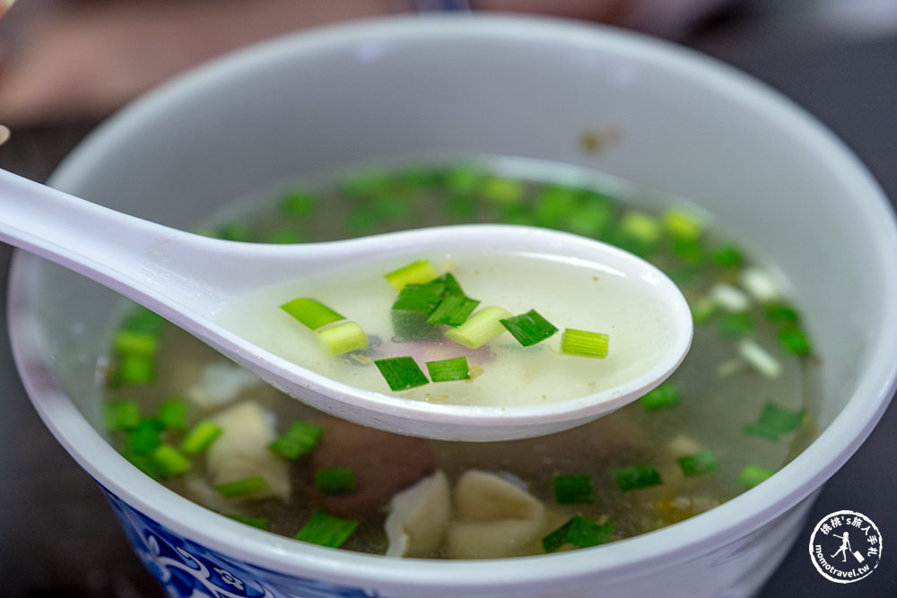 花蓮市美食|福建街香腸－碳烤香腸.糯米腸.大腸頭|50年老店在地人推薦(菜單價格.營業時間)