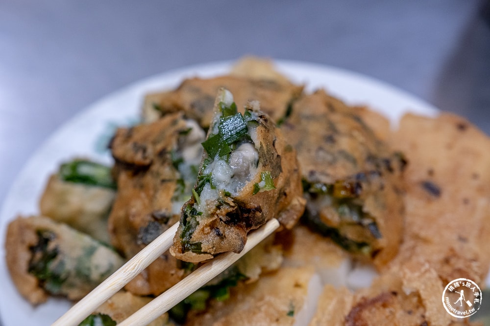 彰化員林美食|第一市場王爺宮後炸粿蚵嗲|內餡滿鮮蚵肥.炸韭菜條也好吃！(營業時間.菜單價格)