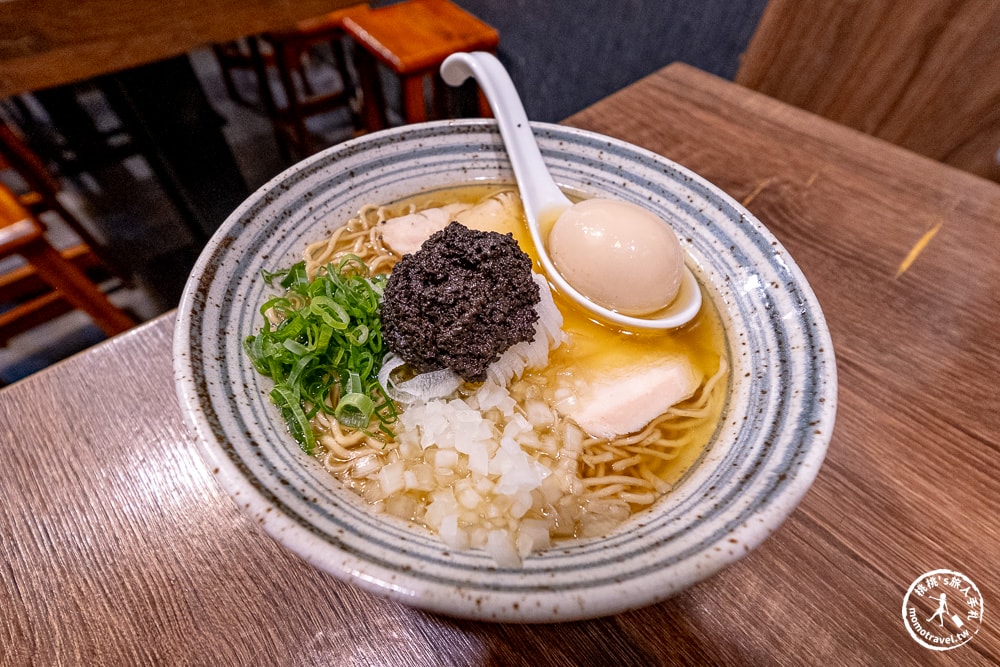台北大安美食|麵屋壹の穴 ICHI-豚骨魚介與秋刀魚拉麵推薦-國父紀念館拉麵必吃(營業時間.菜單價格)