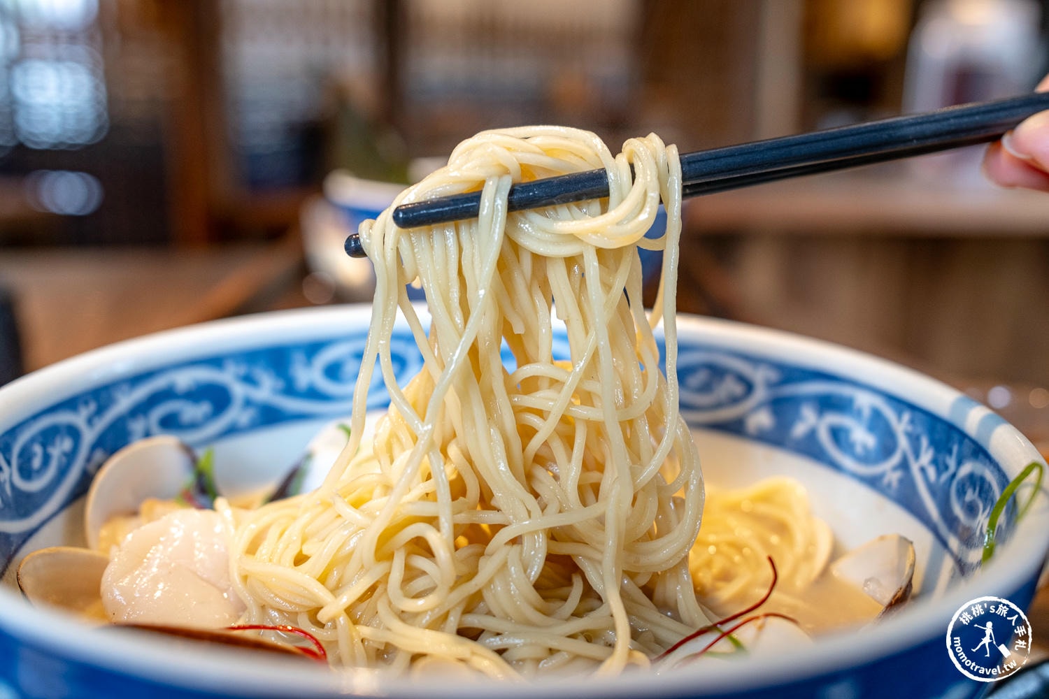 花蓮市區美食|定置漁場三代目花蓮將軍府-濃郁魚白湯免費加湯加麵，入駐最美1936日式古蹟園區！菜單/交通停車/訂位資訊