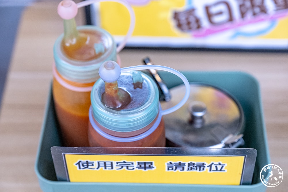 彰化員林美食|黃家鱟殼炒蚵仔麵-用活化石炒的麵條更好吃！(營業時間.菜單價格)