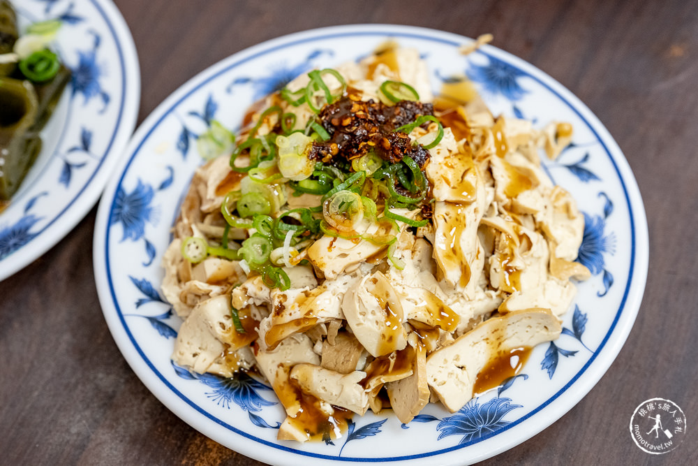 台北大安美食|金華街廖家牛肉麵|必點小菜豆干切兩份|米其林必比登推介