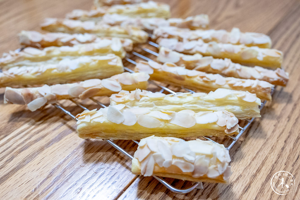 桃桃簡單料理-甜點食譜》杏仁千層酥餅乾│在家簡單做甜點，親子甜點DIY製作教學