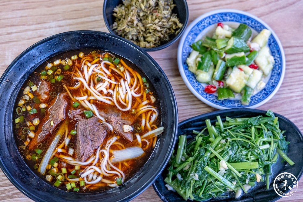 台中清水美食|清水牛肉麵-排隊招牌紅燒牛肉麵-人氣必點牛三寶、半筋半肉|好吃