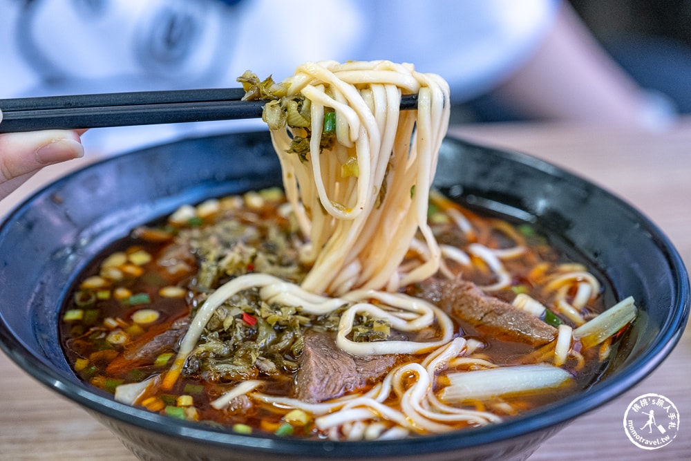台中清水美食|清水牛肉麵-排隊招牌紅燒牛肉麵-人氣必點牛三寶、半筋半肉|好吃