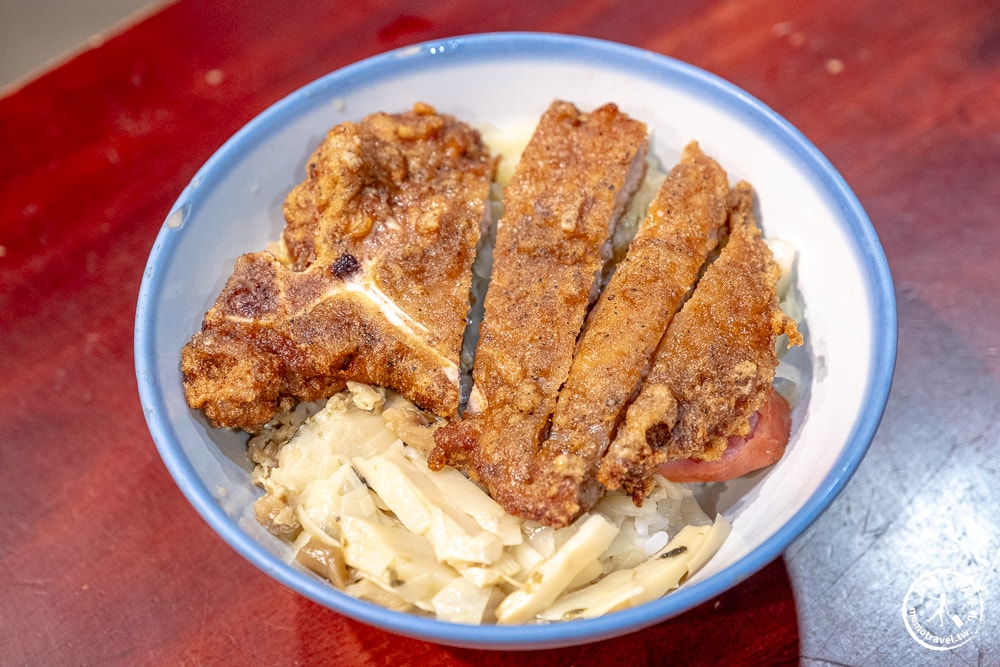 新北鶯歌美食|厚道飲食店-鶯歌老街人氣古早味排骨飯雞腿飯推薦(營業時間.菜單價格)