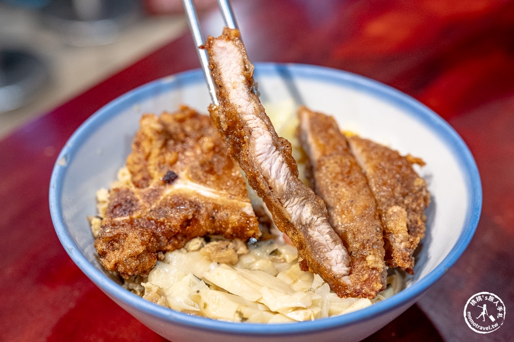 新北鶯歌美食|厚道飲食店-鶯歌老街人氣古早味排骨飯雞腿飯推薦(營業時間.菜單價格)