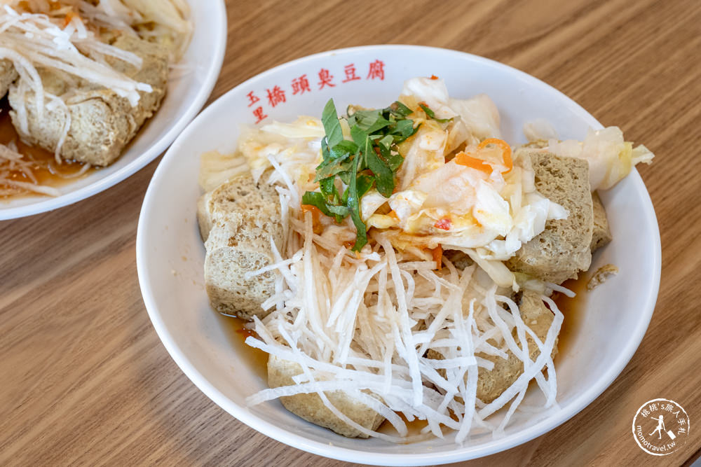 宜蘭礁溪美食|玉里橋頭臭豆腐礁溪店|花蓮臭豆腐名店宜蘭也能吃到了!!!(營業時間.菜單價格)