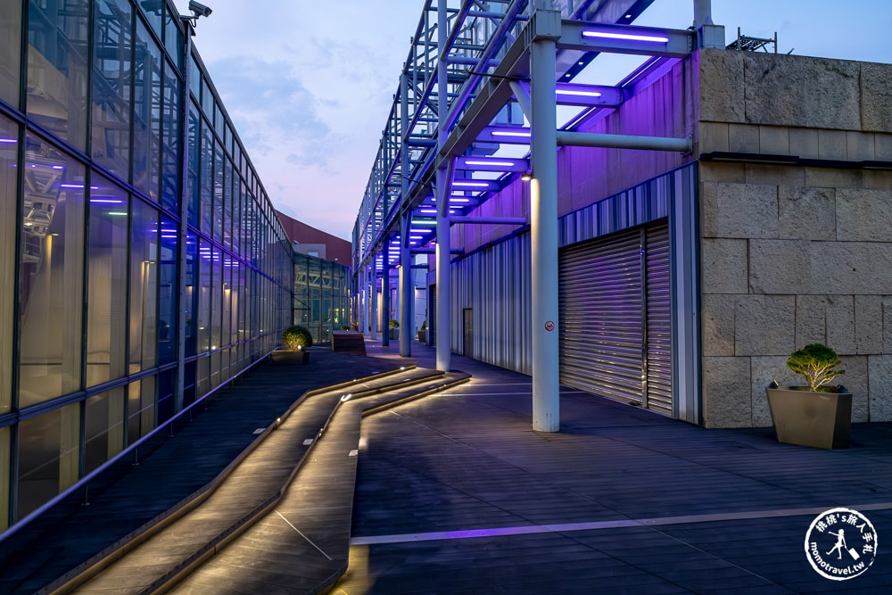 桃園親子週末景點-大江購物中心．全年免費停車，大江才是真正的桃園之光！母親節聚餐＋打卡熱點＋滿額贈品，社交最佳場所、悠遊遊逛街城，給媽咪最暖心驚喜！