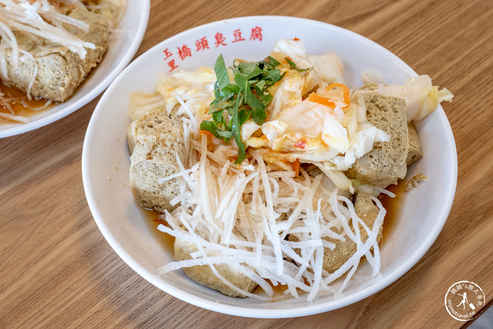 宜蘭礁溪美食|玉里橋頭臭豆腐礁溪店|花蓮臭豆腐名店宜蘭也能吃到了!!!(營業時間.菜單價格)