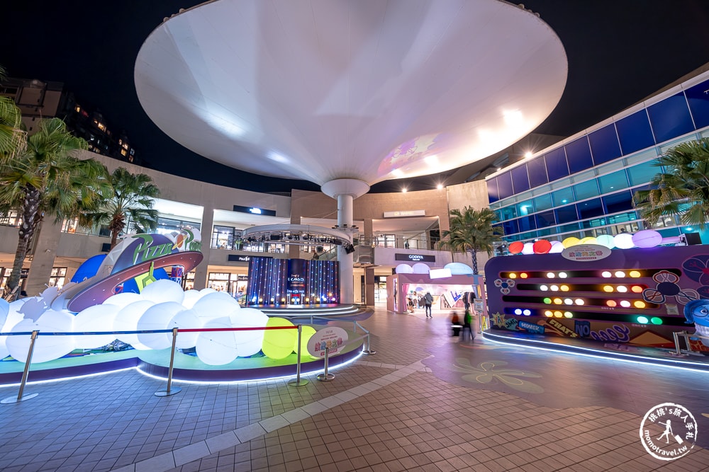 2024聖誕節活動|林口三井OUTLET-繽紛光之祭 蓬蓬星宇宙|聖誕樹裝飾.點燈時間.交通停車