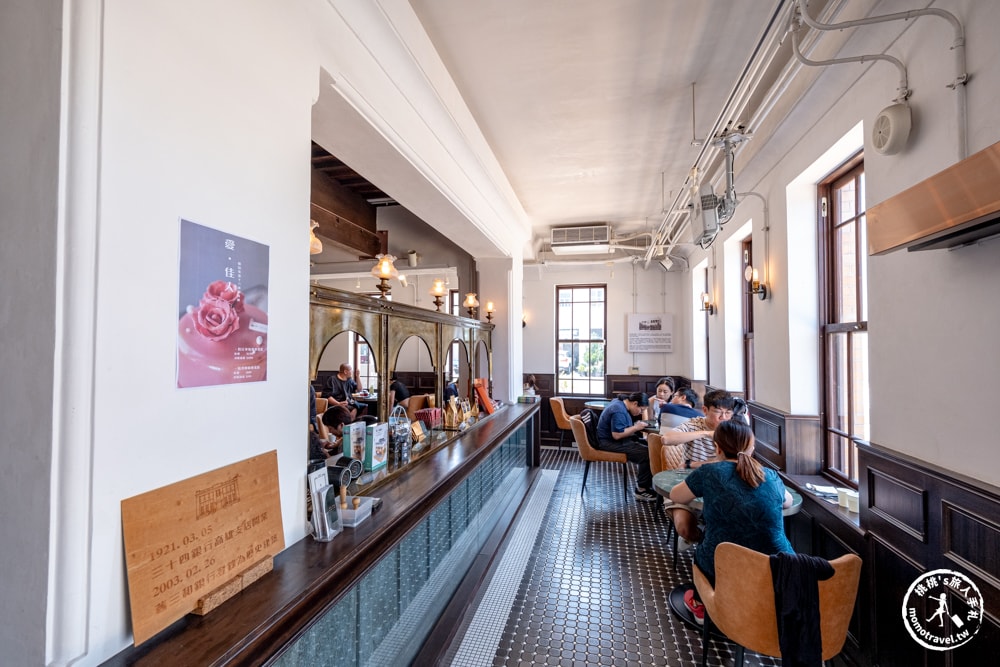 高雄鼓山美食|新濱·駅前-百年舊三和銀行變身復古咖啡廳-金庫冰滴咖啡推薦(菜單價格.營業時間)