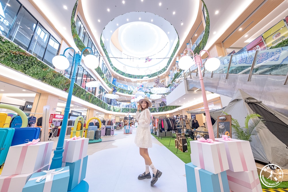 2024聖誕節活動|台南三井OUTLET-繽紛光之祭 甜蜜夢境 皮克斯主題燈飾造景|聖誕樹裝飾.點燈時間.交通停車