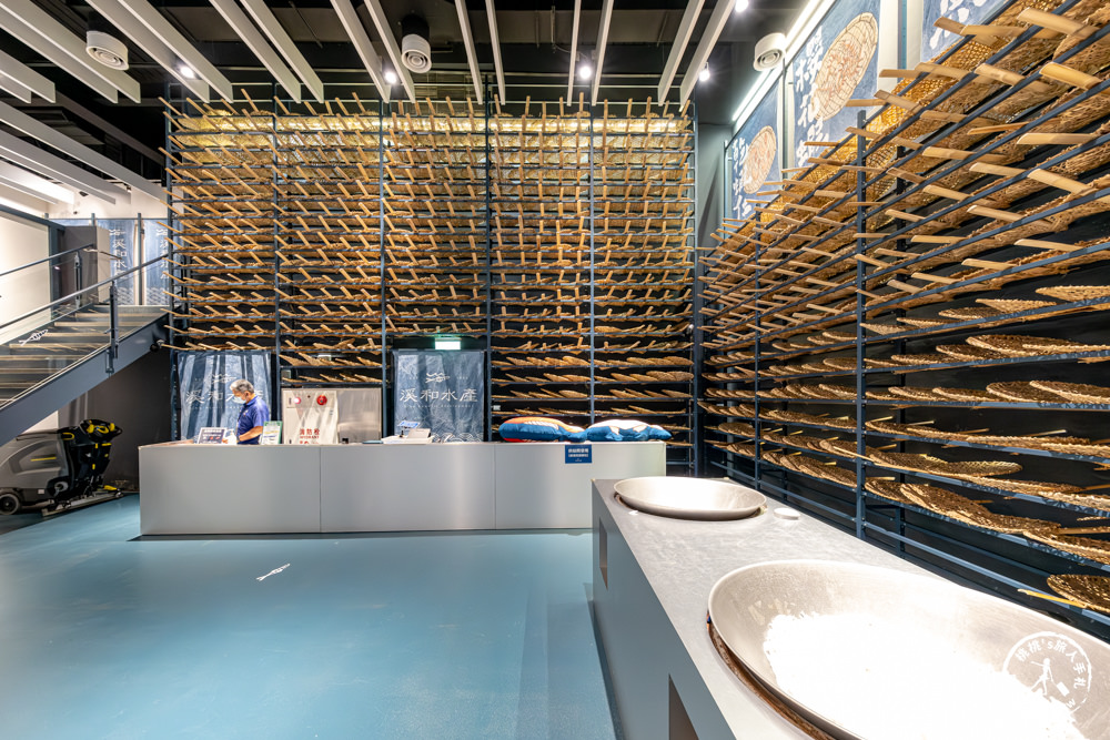 宜蘭五結景點|溪和水產觀光工廠-DIY職人體驗|門票可抵食材，想吃什麼海鮮自己煮！