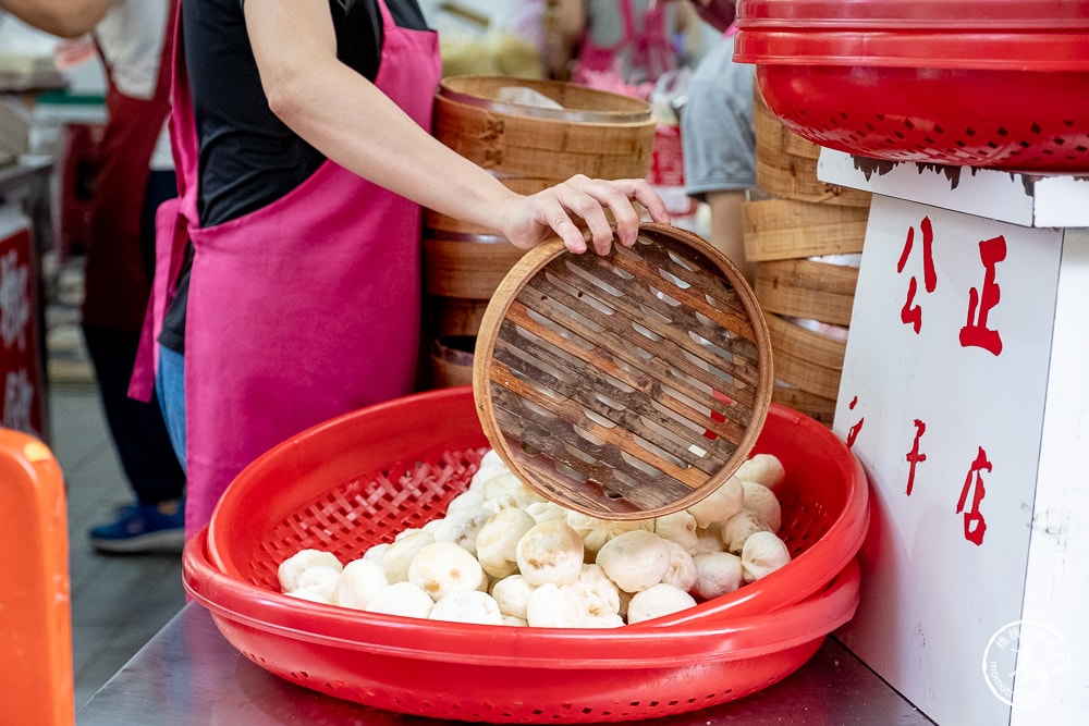 花蓮市區美食|公正包子店-搬遷新址人氣不減,來花蓮必吃清單之一(菜單價格.營業時間) 花蓮市區美食|公正包子店-搬遷新址人氣不減,來花蓮必吃清單之一(菜單價格.營業時間)