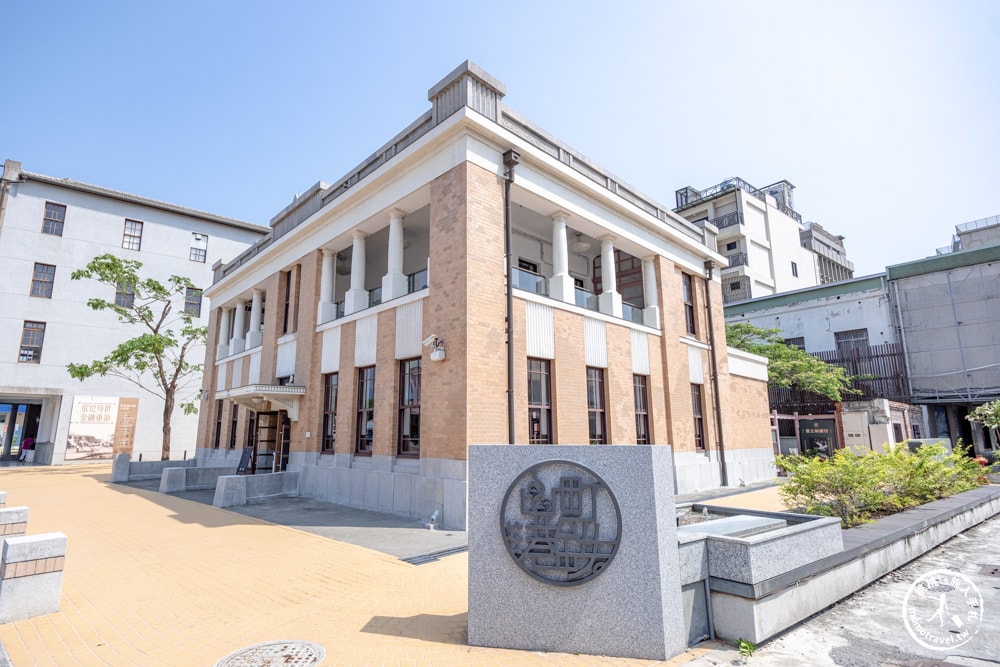 高雄鼓山美食|新濱·駅前-百年舊三和銀行變身復古咖啡廳-金庫冰滴咖啡推薦(菜單價格.營業時間)