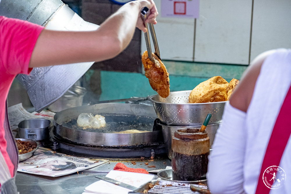 花蓮市區美食》黃車炸彈蔥油餅│可電話預訂取餐 免受現場排隊之苦～