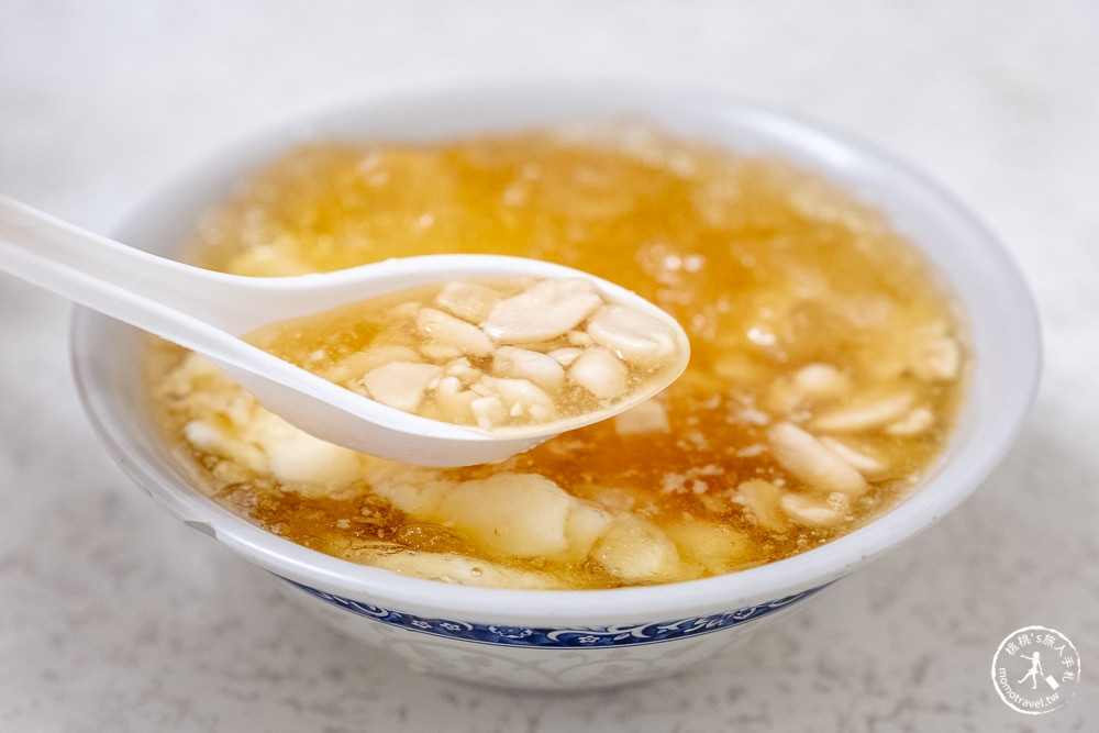 台北公館美食》龍潭豆花│只賣一種口味 數十年如一日 古早味豆花推薦 (菜單價格)