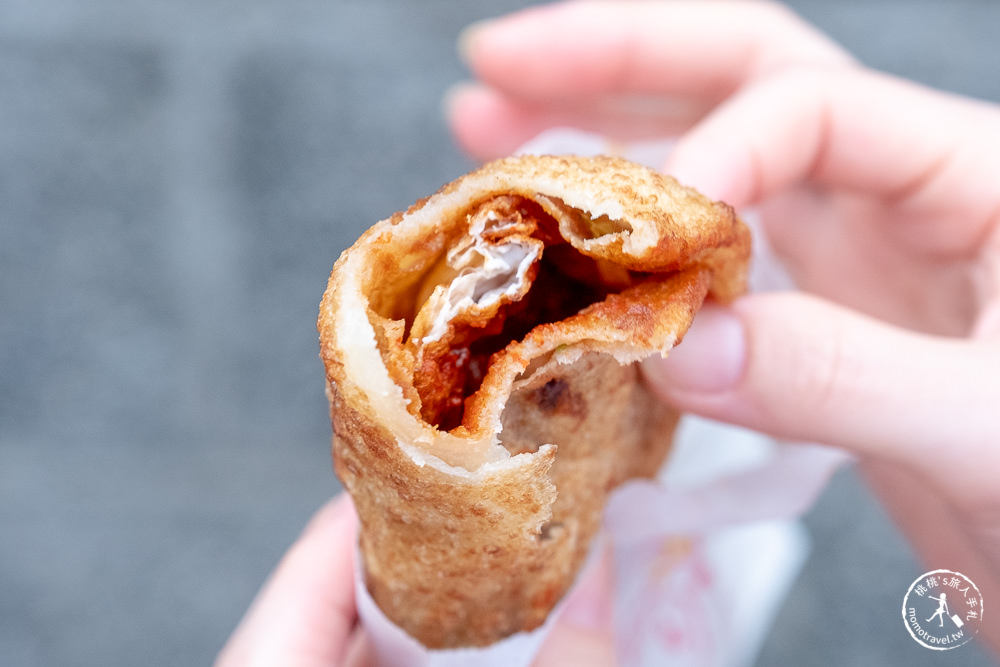 花蓮市區美食》黃車炸彈蔥油餅│可電話預訂取餐 免受現場排隊之苦～