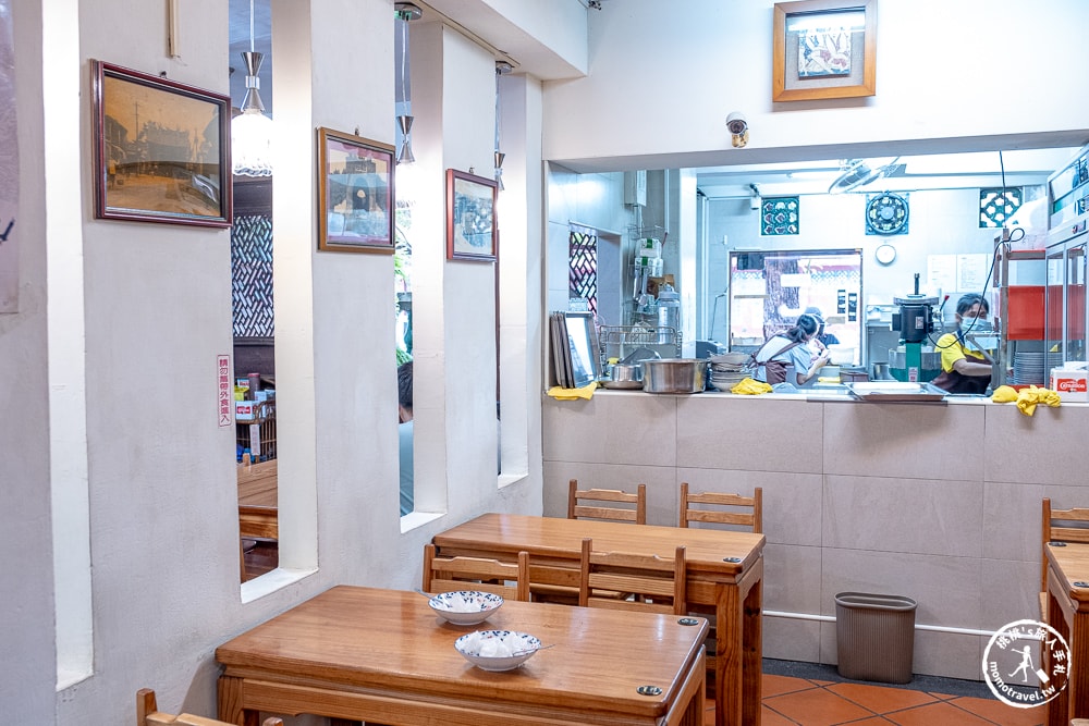 台南中西區美食|懷舊小棧杏仁豆腐冰-內行人都吃「超滑順鮮奶豆腐+芝麻醬」必點推薦(菜單價格.營業時間) 台南中西區美食|懷舊小棧杏仁豆腐冰-內行人都吃「超滑順鮮奶豆腐+芝麻醬」必點推薦(菜單價格.營業時間)