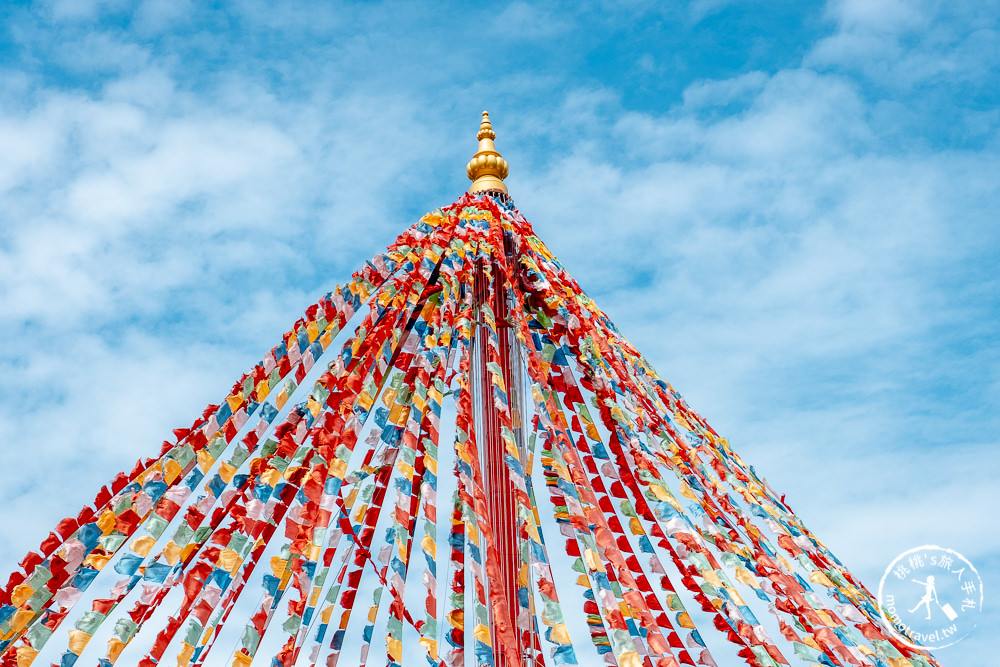 苗栗後龍景點》台灣桑耶寺(免門票)│來自西藏彩色風馬旗下的神聖祝福