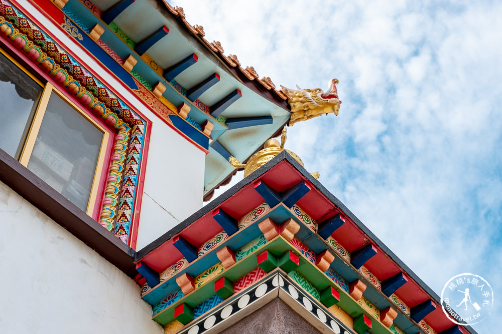 苗栗後龍景點》台灣桑耶寺(免門票)│來自西藏彩色風馬旗下的神聖祝福