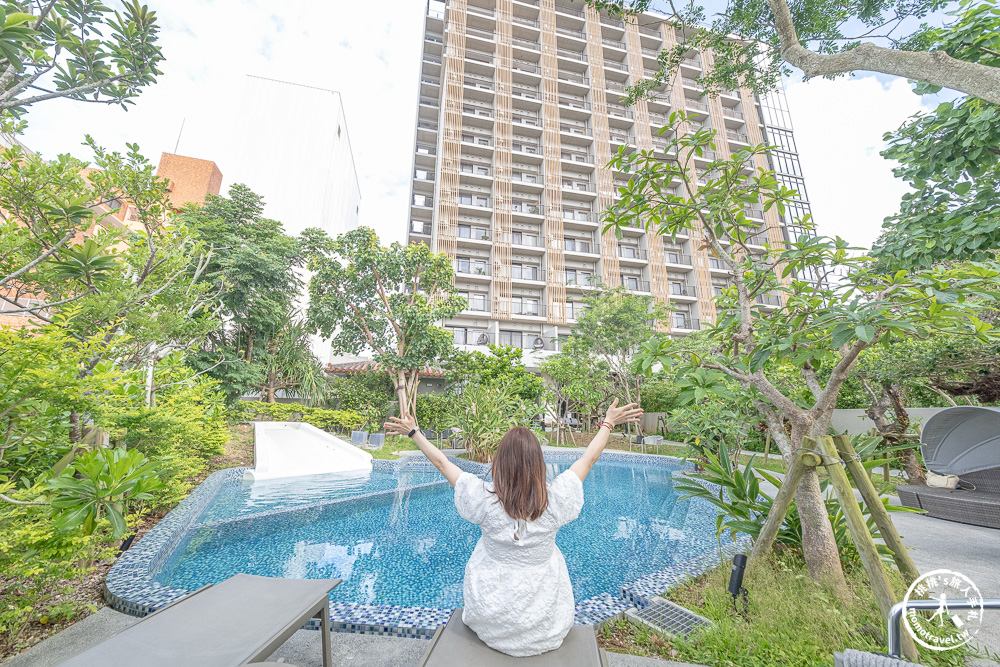 沖繩住宿推薦|Hotel STRATA Naha平價質感飯店開箱|步行到國際通只要8分鐘(房型介紹.交通地點)