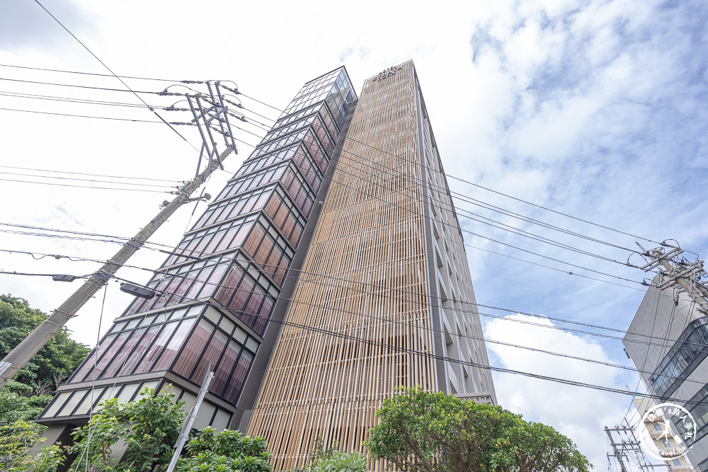 沖繩住宿推薦|Hotel STRATA Naha平價質感飯店開箱|步行到國際通只要8分鐘(房型介紹.交通地點)