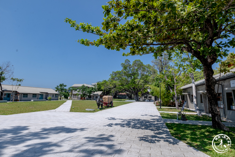 高雄前鎮景點|台塑王氏昆仲公園-走進時光隧道 一探台塑創辦人故居與工業遺址文創園區