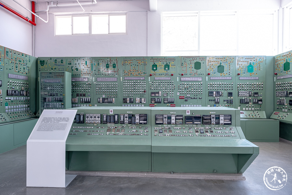 高雄前鎮景點|台塑王氏昆仲公園-走進時光隧道 一探台塑創辦人故居與工業遺址文創園區 高雄前鎮景點|台塑王氏昆仲公園-走進時光隧道 一探台塑創辦人故居與工業遺址文創園區