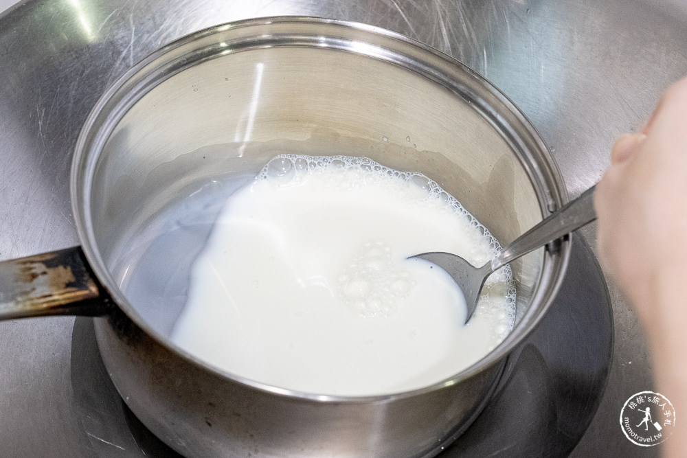 桃桃簡單料理-甜點食譜》鮮奶雪花糕(免烤箱)│在家簡單做甜點，親子甜點DIY製作教學