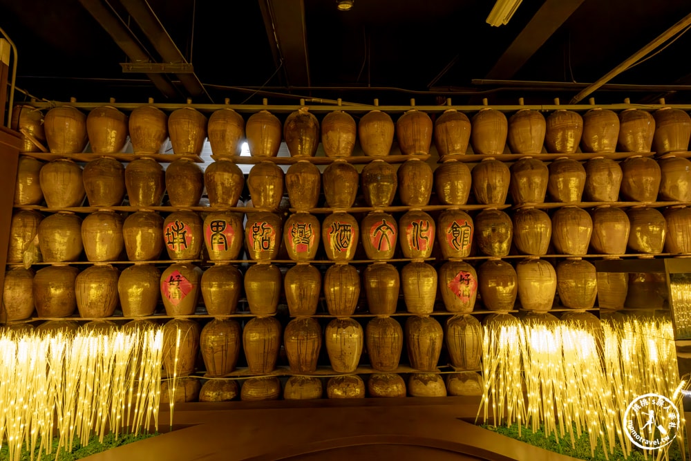 南投埔里景點|埔里酒廠展售中心(免門票)|酒甕隧道+光之稻穗長廊.酒香美景伴手禮 推薦參觀！