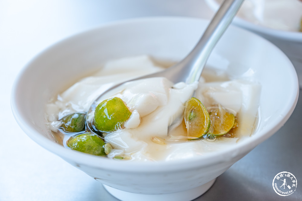 高雄鹽埕美食|鹽埕吳家金桔豆花-百年傳承古早味酸甜好滋味！(菜單價格.營業時間)