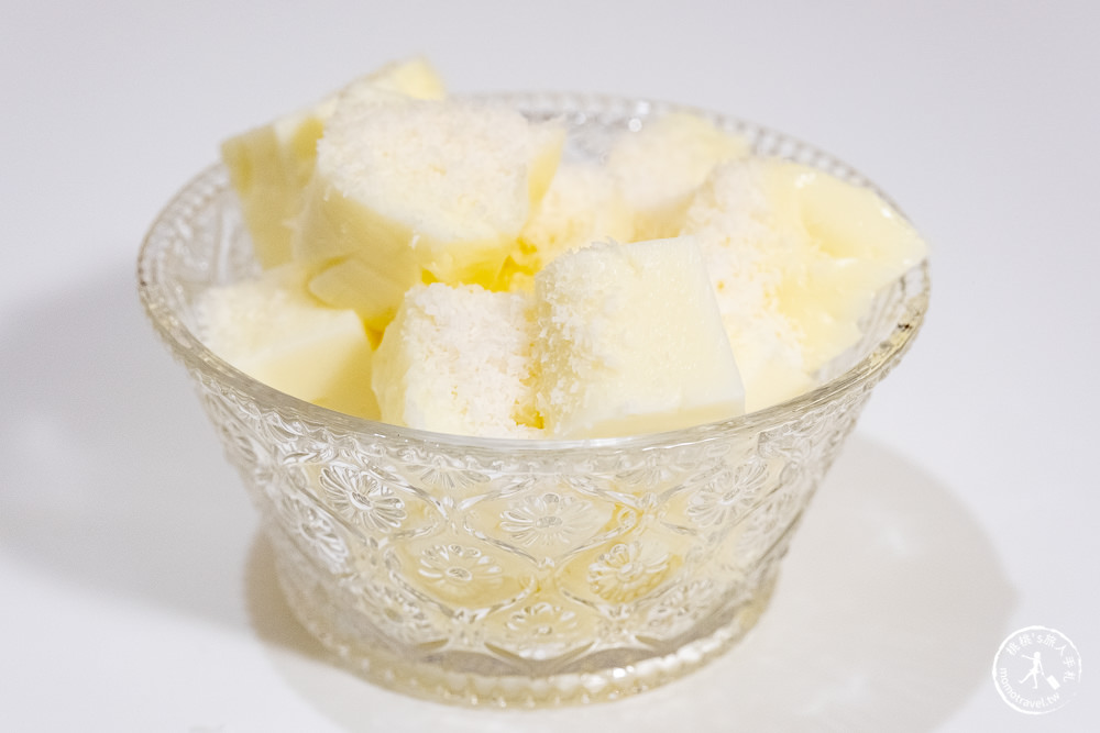 桃桃簡單料理-甜點食譜》鮮奶雪花糕(免烤箱)│在家簡單做甜點，親子甜點DIY製作教學
