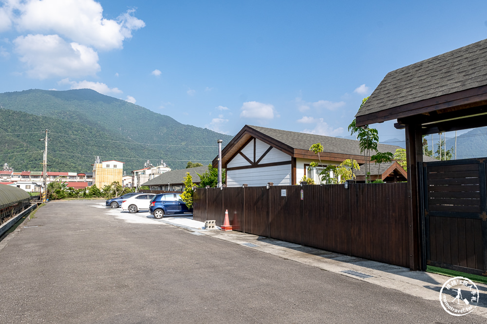 南投埔里住宿|埔里日記-獨立豪華小木屋|挑高房型.放風大草坪.寧靜舒適的世外桃源(早餐.評價.訂房.停車.交通)