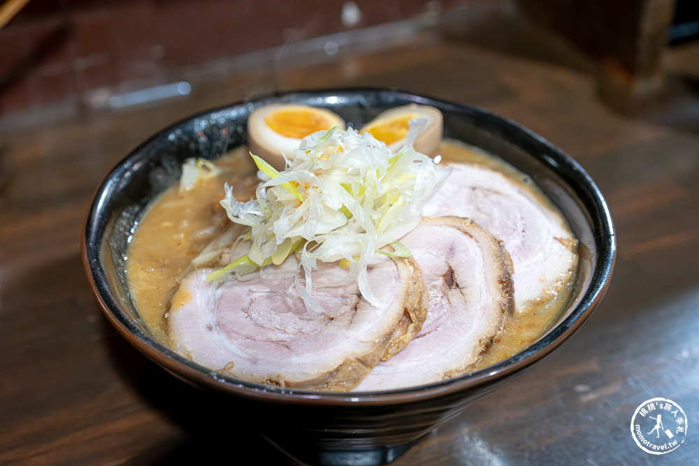 東京池袋美食|麵處花田池袋店-濃厚系味噌拉麵-爆炒蔬菜香氣逼人好吃推薦！(有菜單價格)