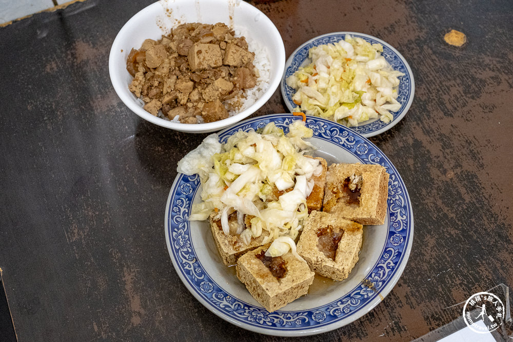 南投埔里美食|小醬.古早麵.臭豆腐|臭豆腐+滷肉飯 創意料理新滋味 (菜單價格.營業時間)