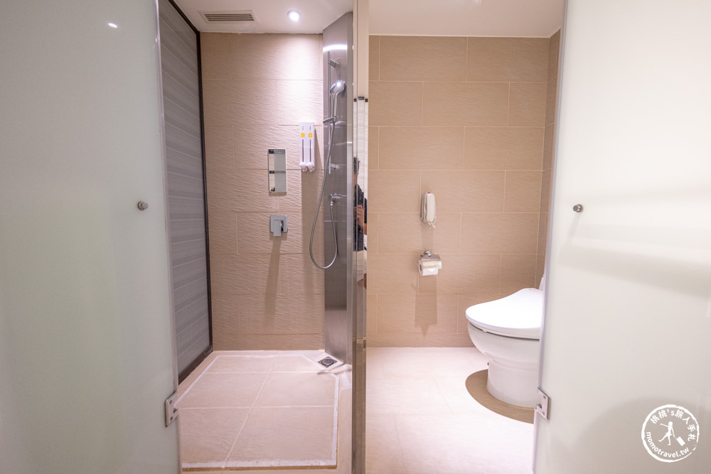 台南中西區住宿|和逸飯店 台南西門館-卡通頻道主題聯名|500坪親子遊戲設施免費玩(房型價格.入住心得)
