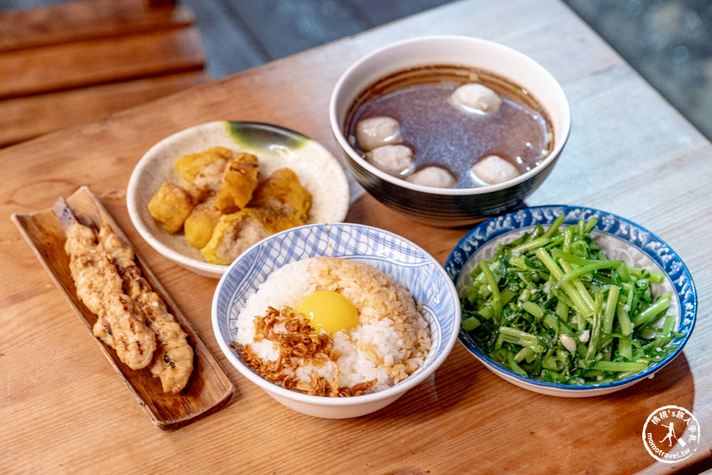 台南中西區美食|鼎富發豬油拌飯-生蛋黃拌飯吃才是正港吃法|藏身巷弄人氣排隊名店(營業時間.菜單價格)