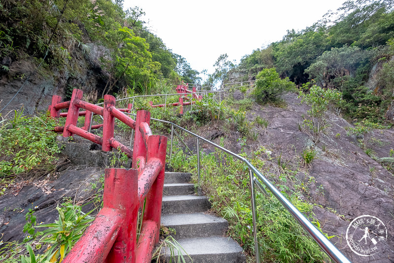 宜蘭礁溪景點》猴洞坑瀑布 通天長梯直達傳說攝影秘境