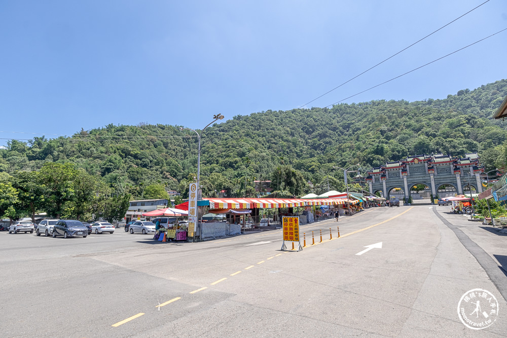 南投埔里景點|寶湖宮天地堂地母廟-山巒環繞的道教聖地|宮殿般青色琉璃瓦媲美韓國青瓦台