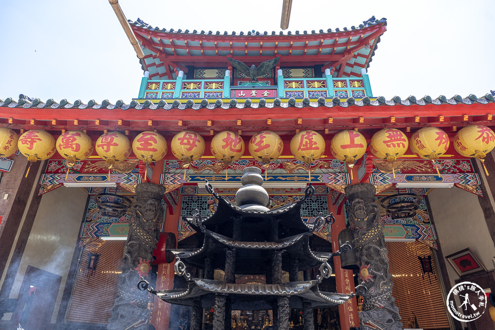 南投埔里景點|寶湖宮天地堂地母廟-山巒環繞的道教聖地|宮殿般青色琉璃瓦媲美韓國青瓦台