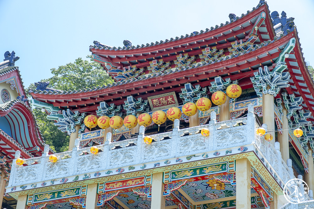 南投埔里景點|寶湖宮天地堂地母廟-山巒環繞的道教聖地|宮殿般青色琉璃瓦媲美韓國青瓦台